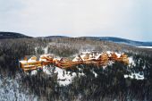 Un hiver au Québec : fêtez Noël au Sacacomie !