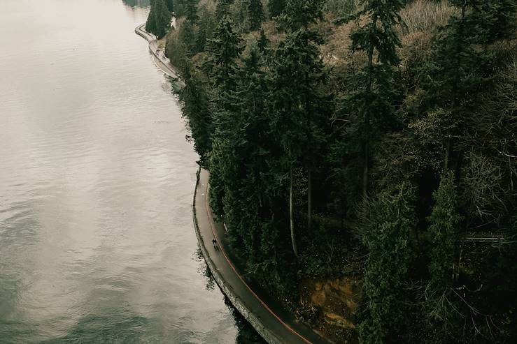 Stanley Park Seawall - Vancouver - Canada