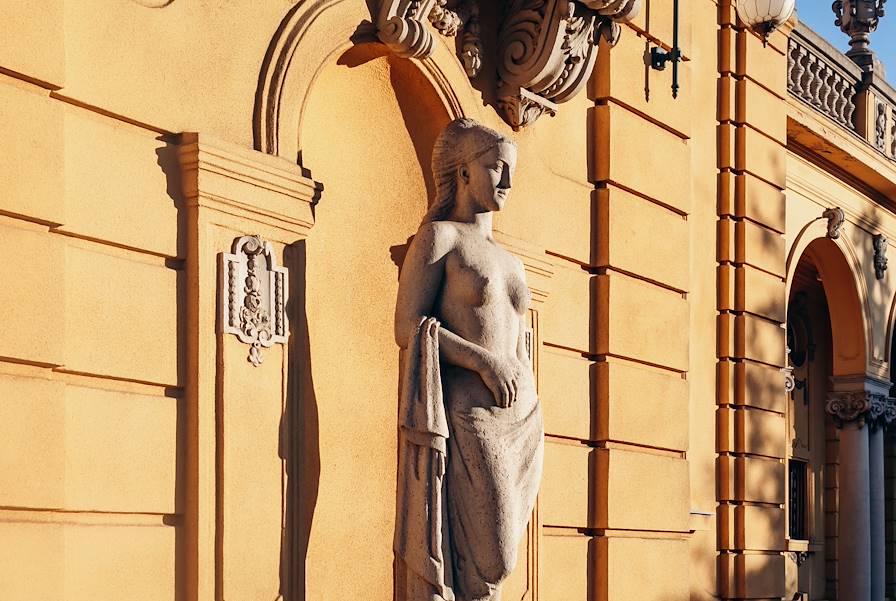 bains Szechenyi - Buadapest - Hongrie © Andrei Antipov / Adobe Stock