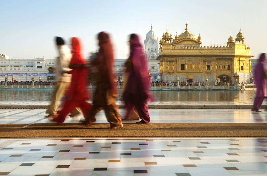 Pèlerins sikhs au Temple d'Or (Harmandir Sahib) - Amritsar - Inde