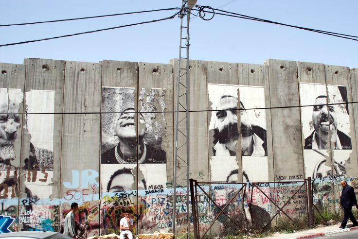 Photographies de JR sur le Mur de Séparation - Bethleem - Palestine