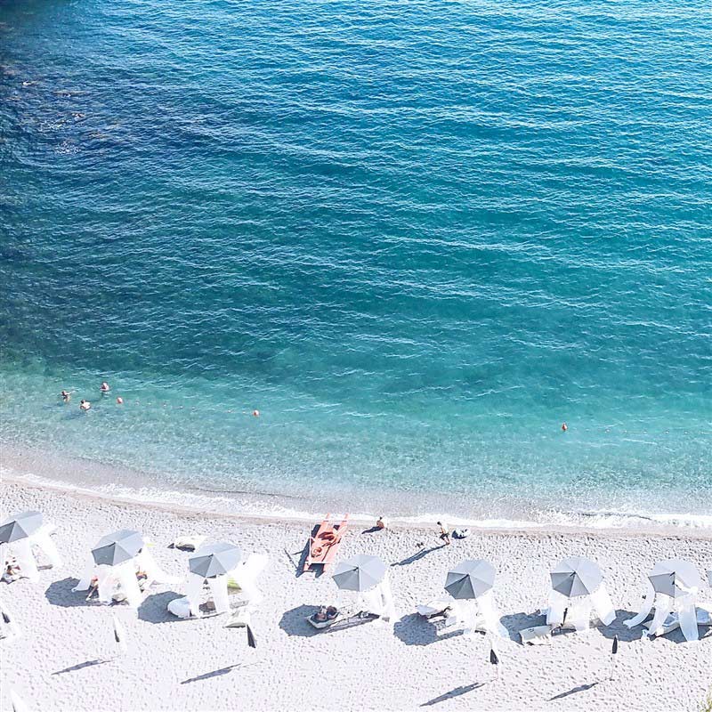 Plage de sable blanc