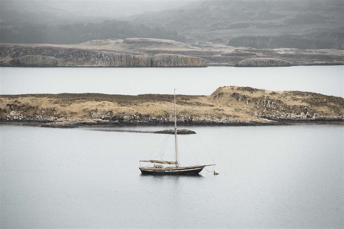 Bateau au large de Skye