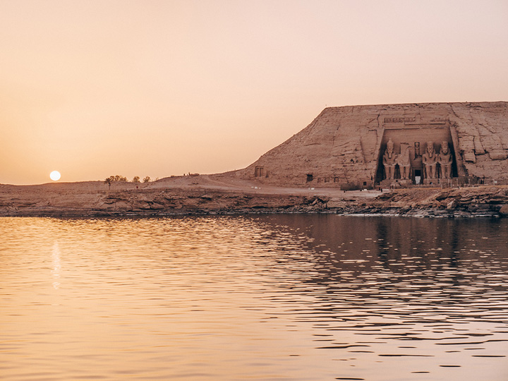  Des temples des pharaons au barrage d’Assouan, un voyage dans le temps