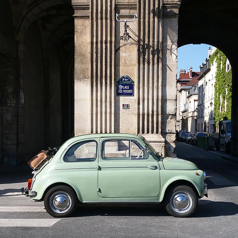 voiture Place des Vosges