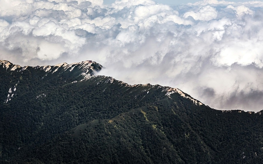 Vue panoramique sur les Alpes japonaises