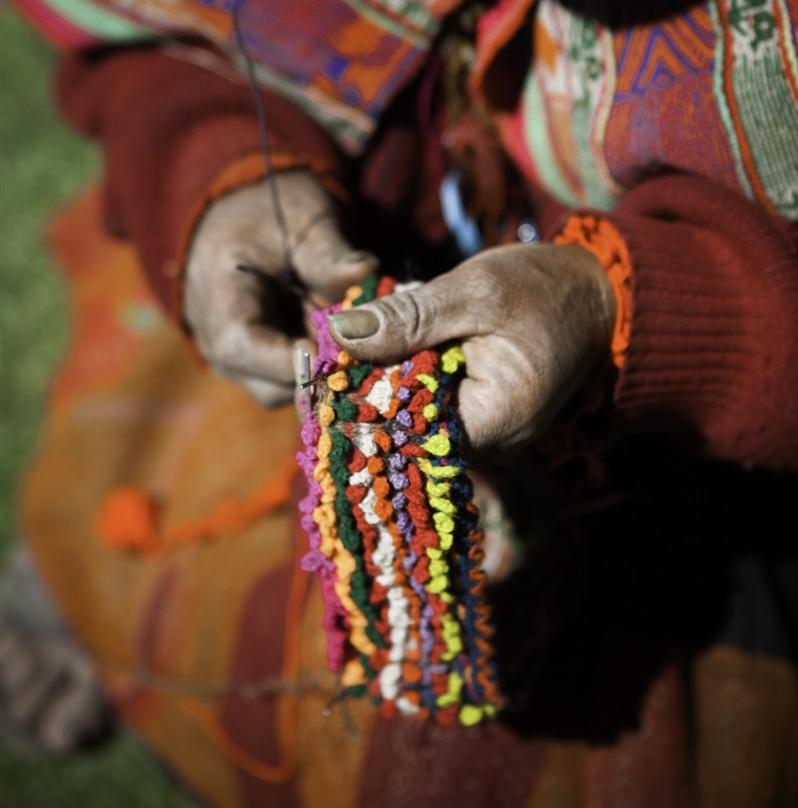 Tissages & broderies : les liens sacrés de l’Amérique Latine
